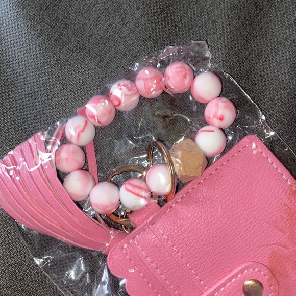 Pink/white marble wristlet - Picture 3 of 4